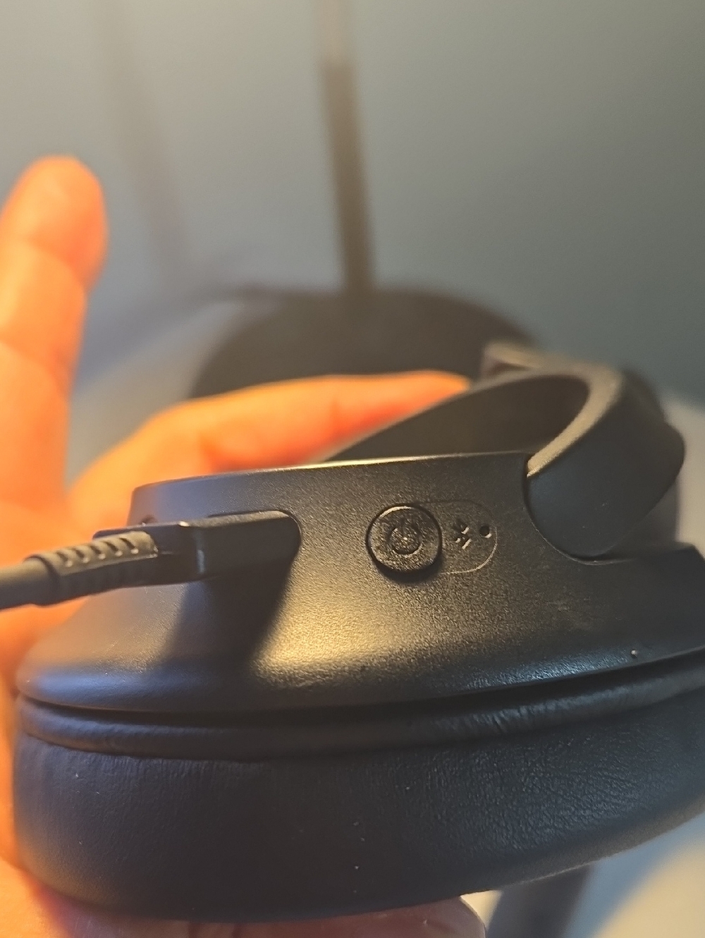 SONY Black Over-Ear Wired Headphones - Picture 5 of 15